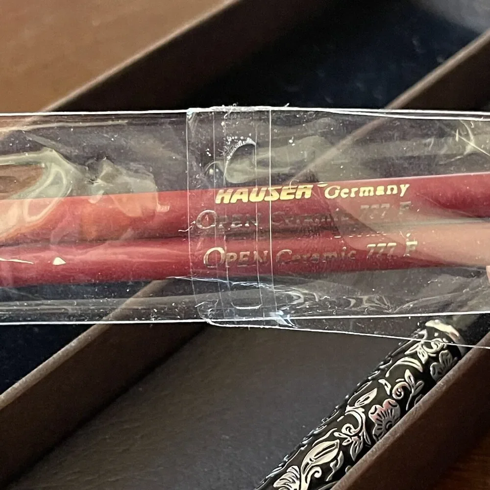 ARTEX extreme half-section neutral ballpoint pen summer hibiscus W/box & Refills